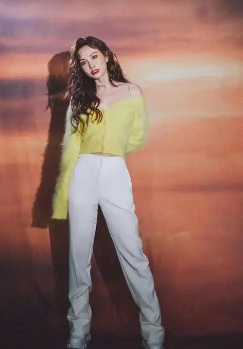 吴昕的腿瘦太多了小腿线条又直又细直线腿不过如此