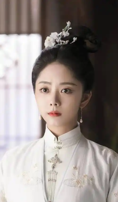 盘点国内女明星的古装白衣造型—一袭白裙 清丽脱俗 倾国倾城_整理_篇