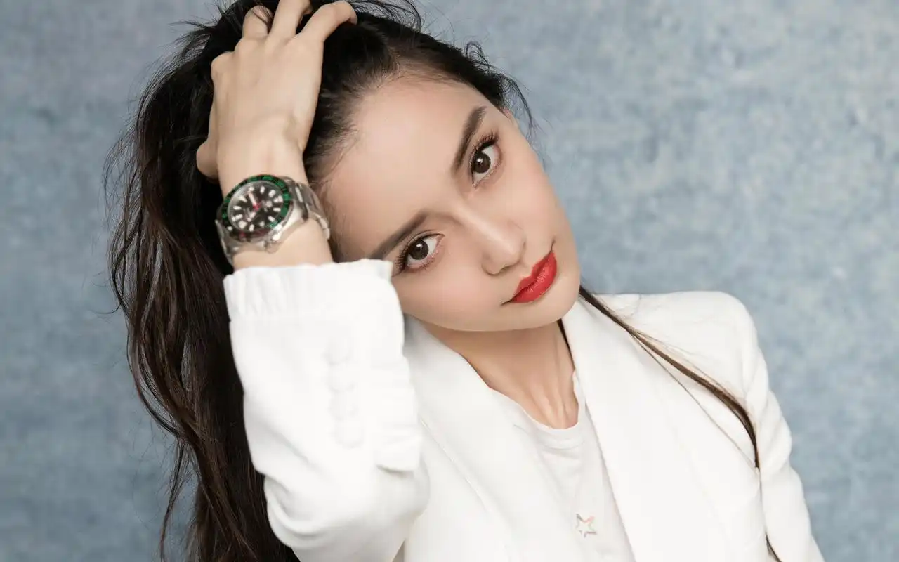 angelababy知性优雅高清桌面壁纸