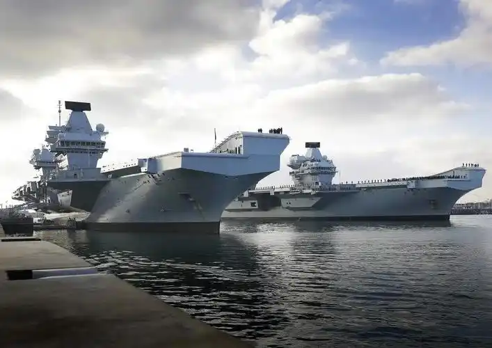 图为伊丽莎白女王级航母