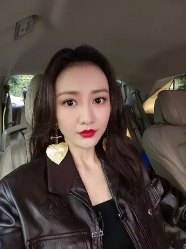 穿97年的衣服戴93年的耳环王鸥的复古风到底厉害在哪儿