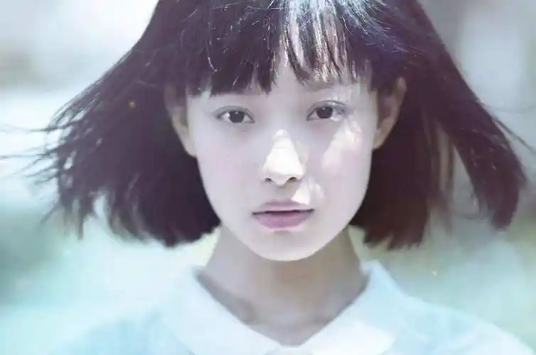 一出道就主演张艺谋电影,多年过去,倪妮需要一部新力作证明自己