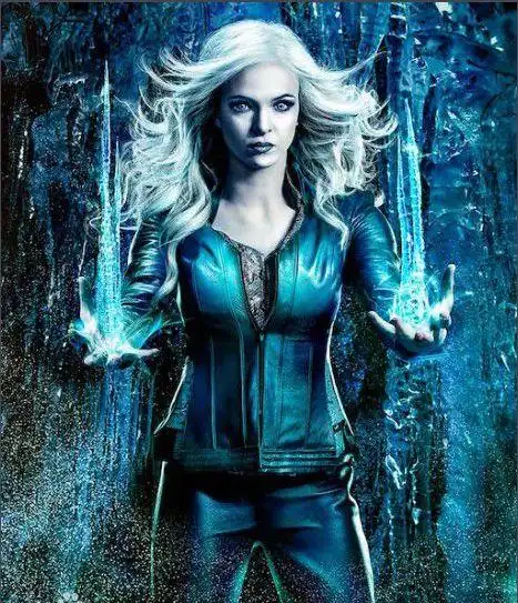 喜欢闪电侠的凯特琳斯诺博士吗对她体内的冰霜杀手知道多少