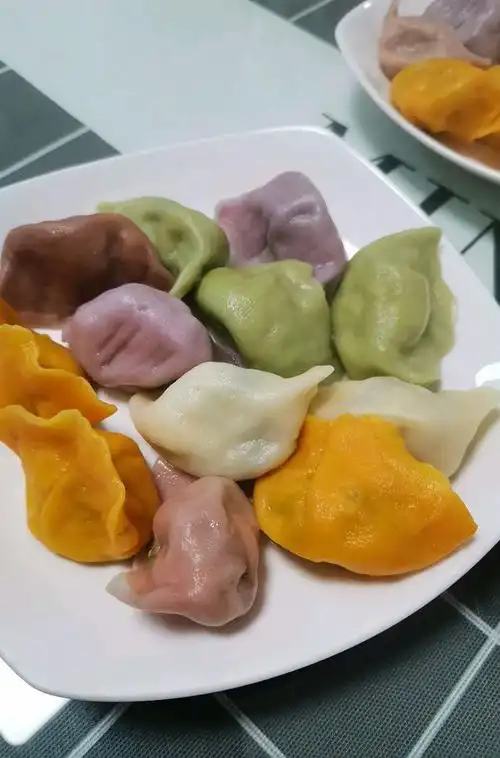 彩色水饺