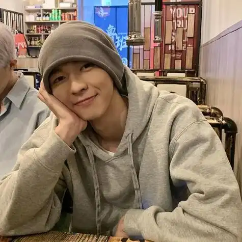 阳光最好的超帅的帅哥头像现实的,帅的不要不要的-男生头像