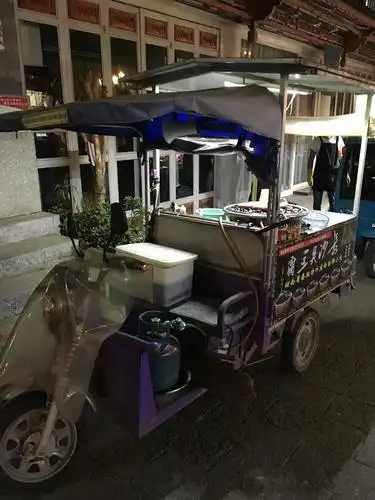 帮朋友转 长沙臭豆腐 带技术 设备 车