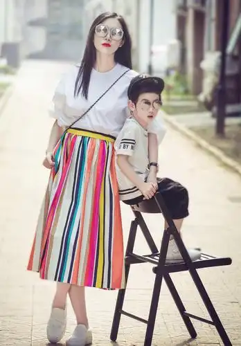 《欢乐颂》小包总现实中的女儿这么可爱,儿女双全颜值都在线!