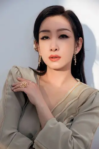 秦海璐浅绿长裙优雅写真图片714