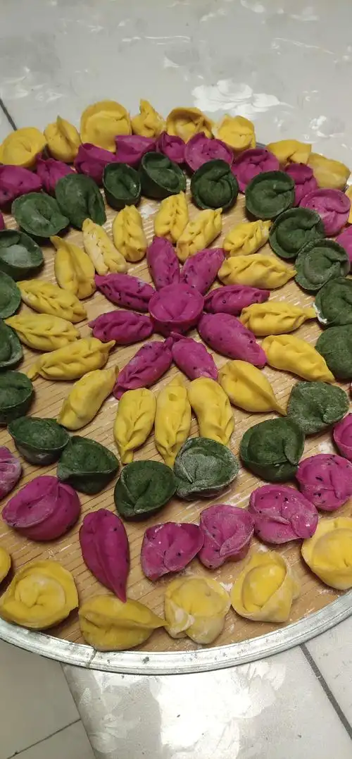 彩色饺子来一波