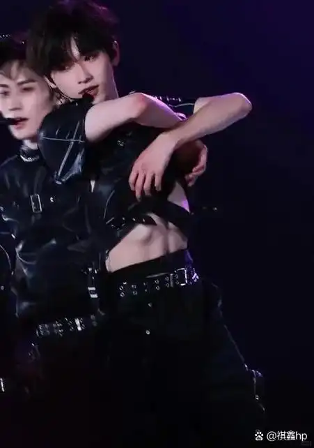 时代少年团全员腹肌!