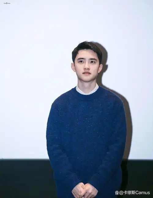 男团exo成员因为室内抽烟被罚款,当事人和公司称是电子烟?