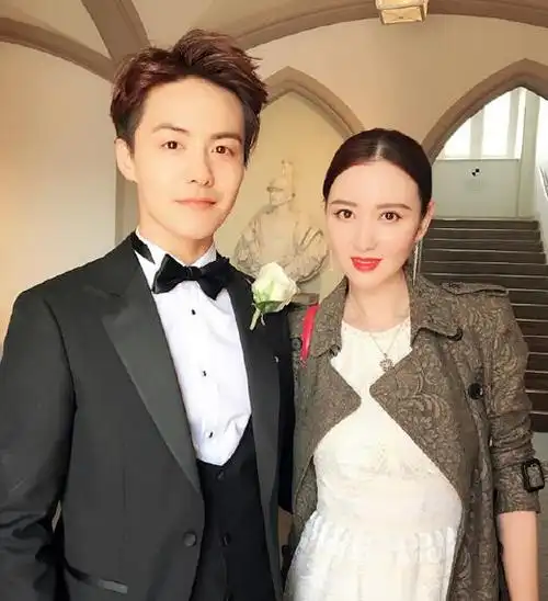 【组图】张萌称赞马天宇:温顺还男友力十足