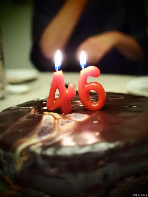 适合自己生日发的唯美句子(适合生日低调发圈的话)-图2