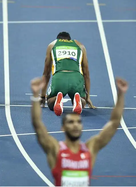 男子田径400米:范尼凯克打破世界纪录夺冠(3)