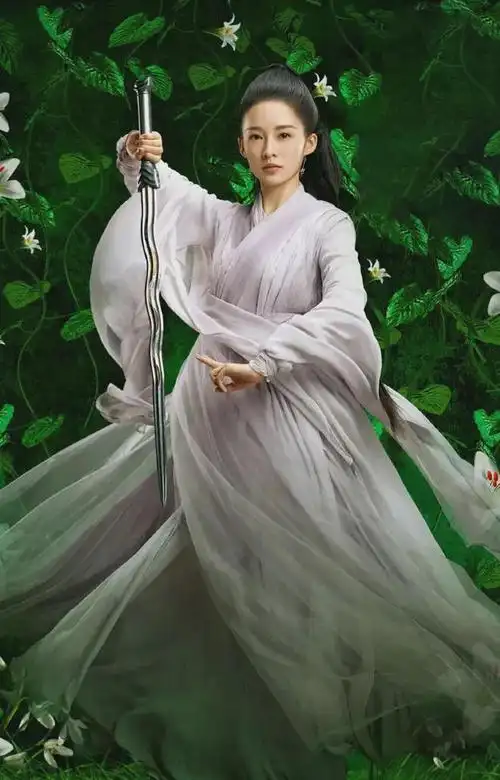 电影《诛仙i》中,李沁饰演陆雪琪.