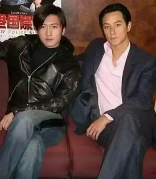 从谢霆锋和吴彦祖两位高颜值男神合照得知二十年后论发量的重要性