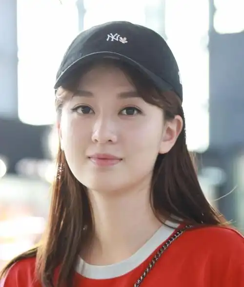 演员乔欣真的很美,尤其是眼睛很干净,很令人喜欢