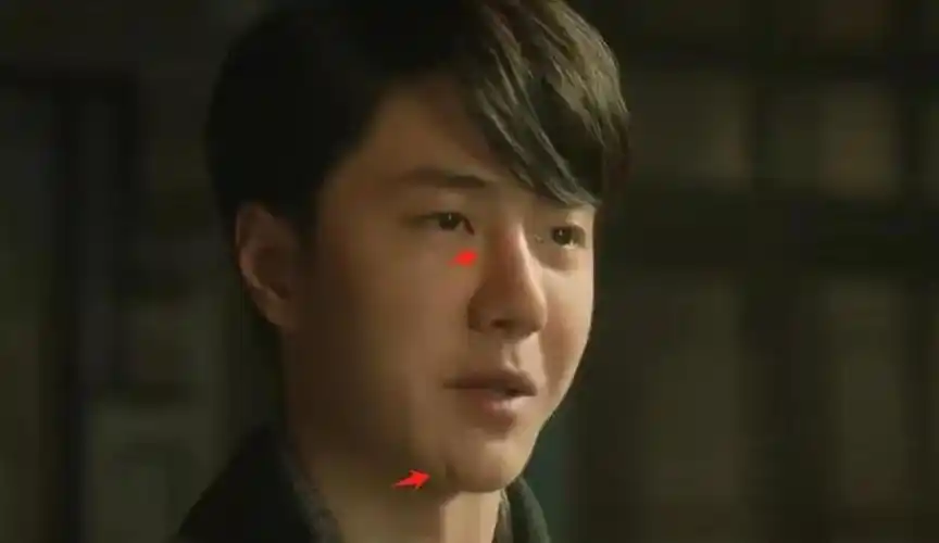 追风者王一博引热议半裸戏被指牺牲巨大医美脸比演技还尬