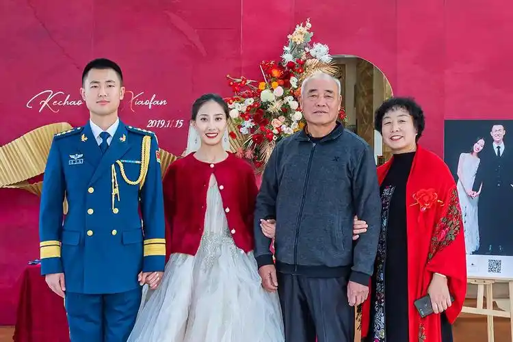 一对军人的婚礼