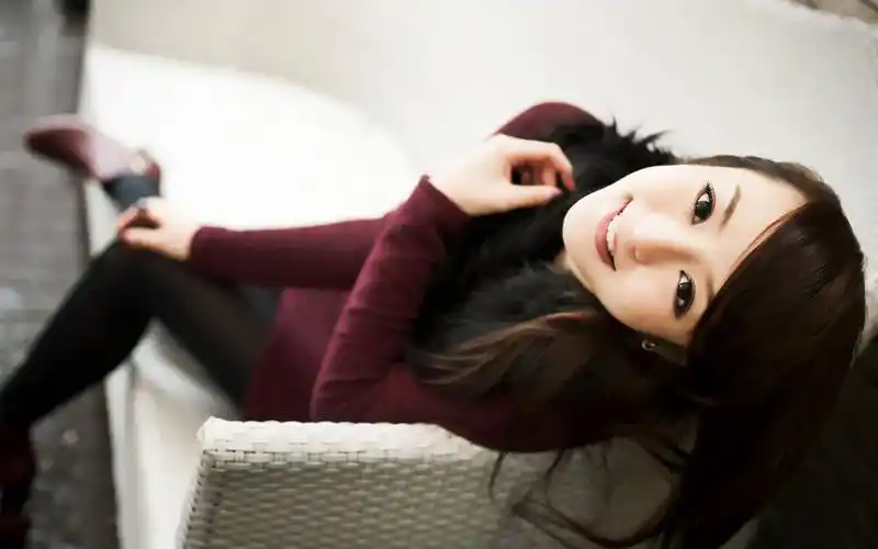 精选气质优雅的性感美女诱惑高清图片桌面壁纸