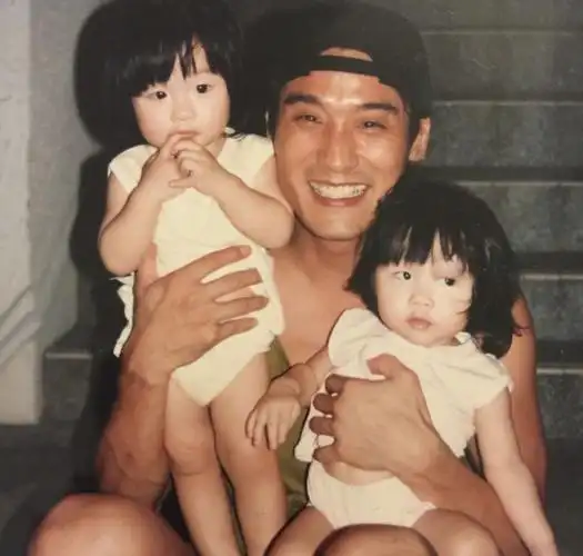 回顾梁家辉风光背后是对妻女的愧疚支持14岁女儿恋爱不怕吃亏