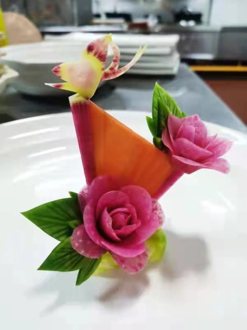 刘文保老师食雕作品----月季花盘饰