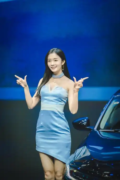 2020年广州车展美女车模高清图集