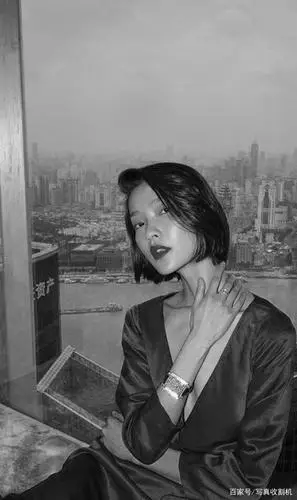 9张黑白照片,更清晰地告诉你,杜鹃的骨相有多美!