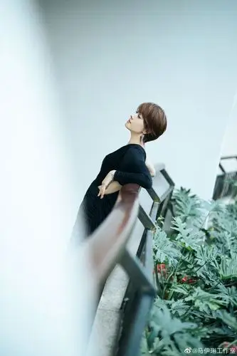 2021第一天壹心娱乐就连续官宣了10位签约艺人,朱亚文宋佳赵又廷马伊