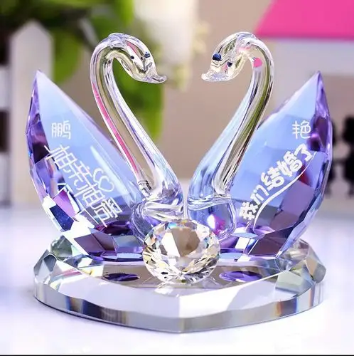 创意结婚礼物送朋友闺蜜新婚实用高档水晶天鹅摆件家居饰品工艺.