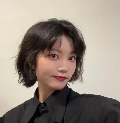 这是不是适合高颧骨 短下巴 塌鼻子的短发7015人生第二次烫头一次