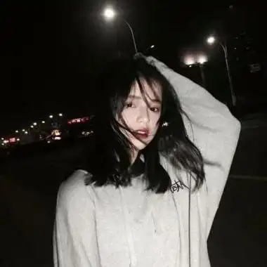 女生伤感绝望头像图片失恋后的伤心样子