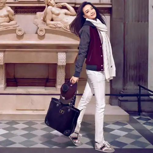 fila斐乐女鞋秋季舒淇代言增高鞋防滑透气跑步鞋22335411 标准白/淡