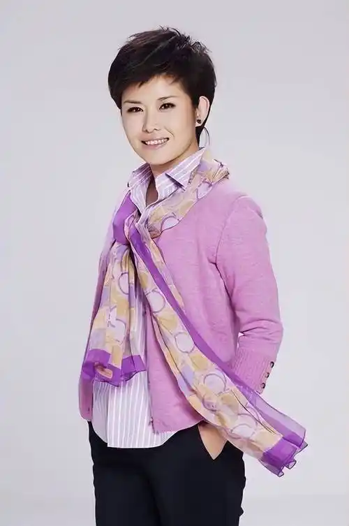 所幸,王宁日积月累的努力没有辜负她,她也不再是那个面对光鲜亮丽同学