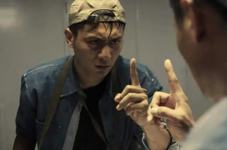 影帝刘烨拎外卖接地气从小生蜕变为硬汉和谢娜分手被妻子治愈