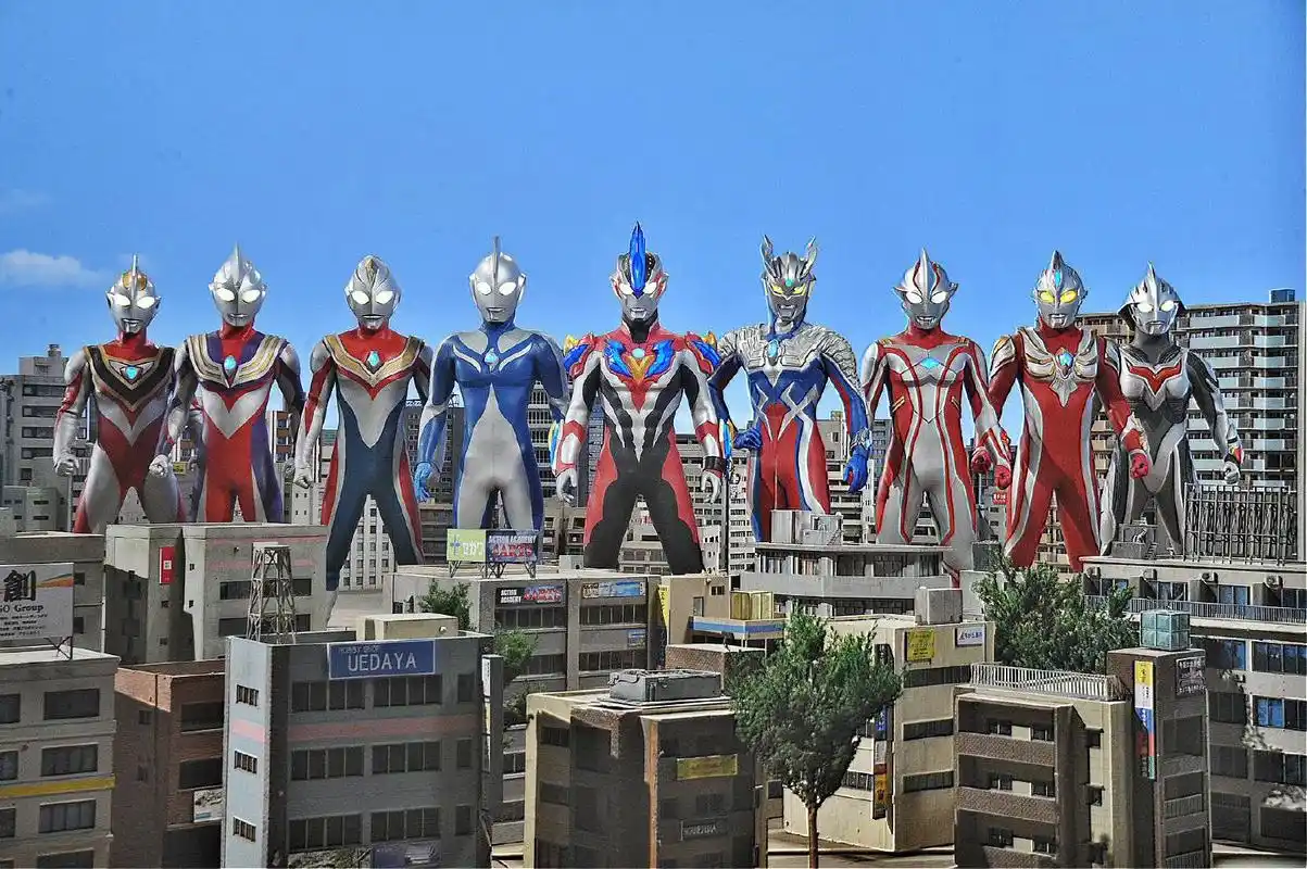 这个是所有奥特曼的图片有些是奥特曼的粉丝的在评论区说一下照片都