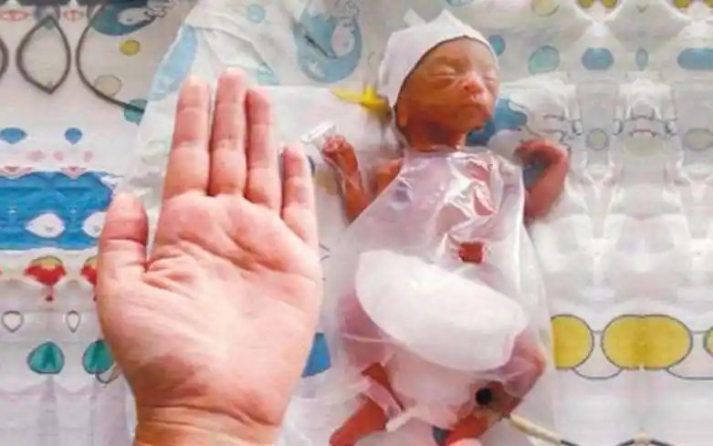 妻子怀孕六个月,吃完饭就去卫生间,孩子出生后,丈夫如遭雷击