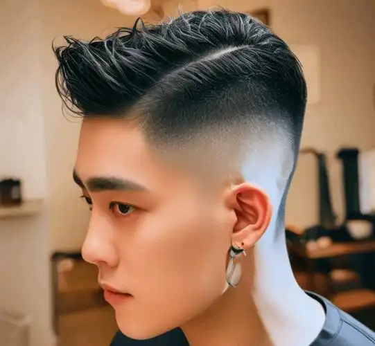 男发剪来剪去,最帅还是两侧铲短,适合大多数男士_发型_刘海_风格