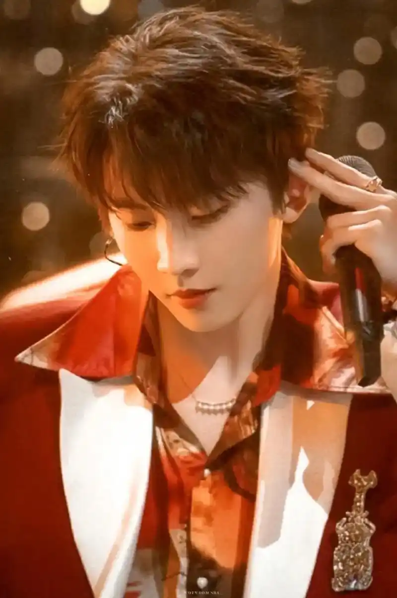 马嘉祺   不能允许没有人看过这张照片 - 抖音