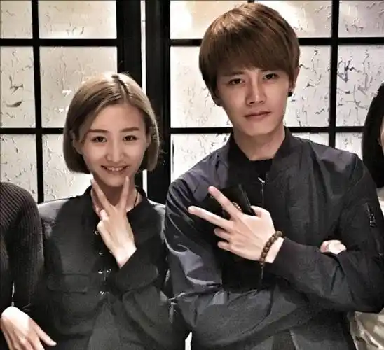 原创都说任嘉伦该长点心了其实已婚已育的他活得比谁都清醒