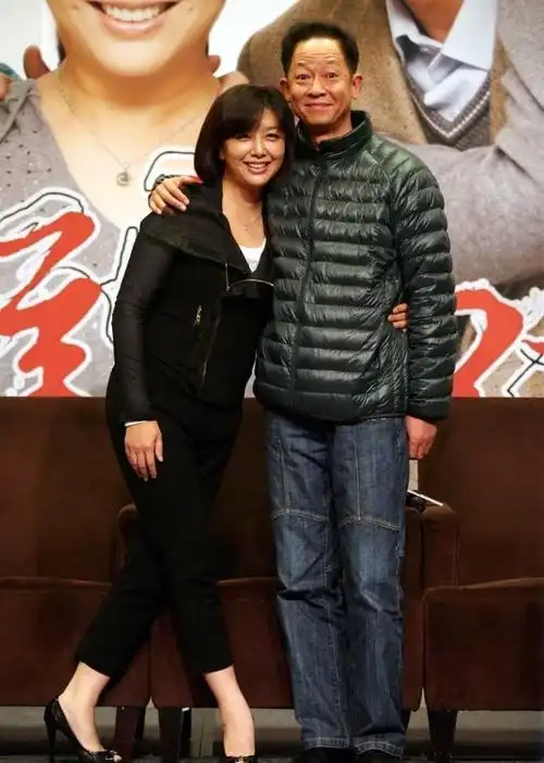 风情女人江珊:四度爱上硬汉,和靳东意难平,现和新丈夫快乐相伴