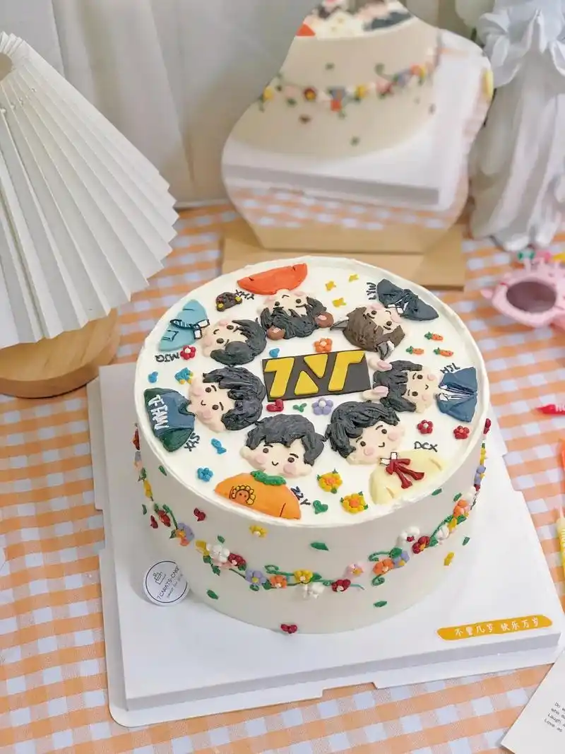 时代少年团#手绘蛋糕 这个不想做第二次系列的蛋 - 抖音