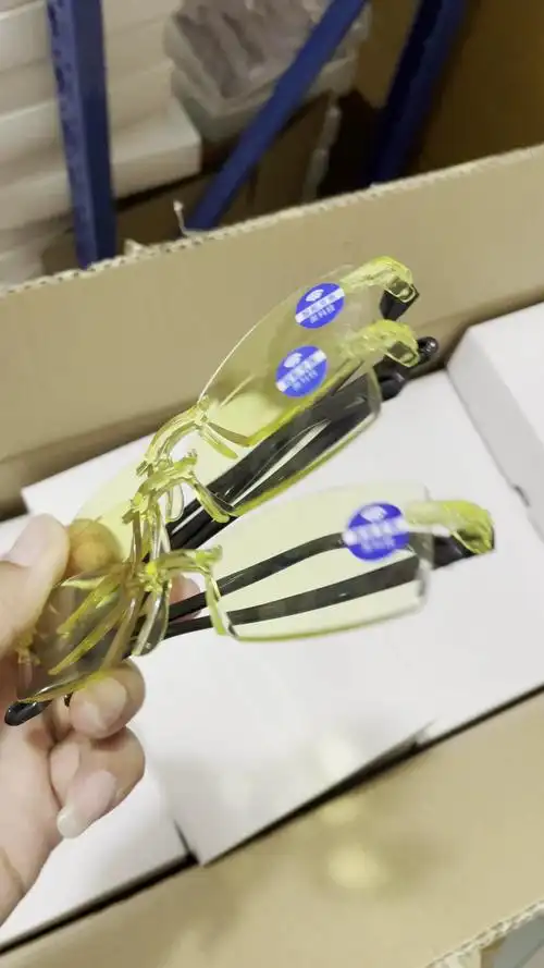 市场演出跑江湖地摊智能变焦小黄镜老花镜老人眼镜厂家批发外贸