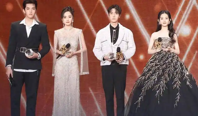 肖战跟_赵丽颖_杨幂