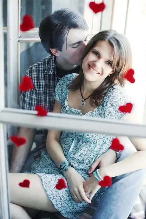 在恋爱中,男女之间的亲密行为和互动是不可避免的话题.