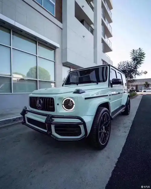 杭州汽车改色贴膜,奔驰大g漆面月光玉改色膜,清爽改色效果