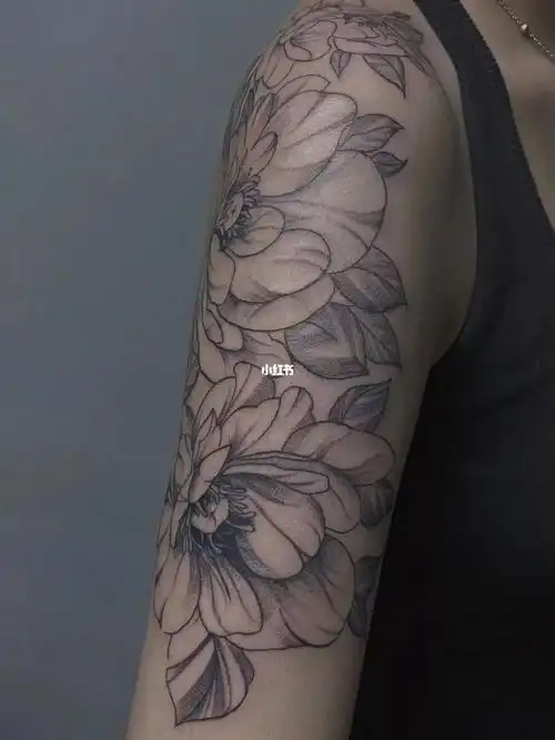 素花纹身半臂