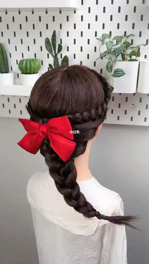 韩系甜美气质编发公主发型