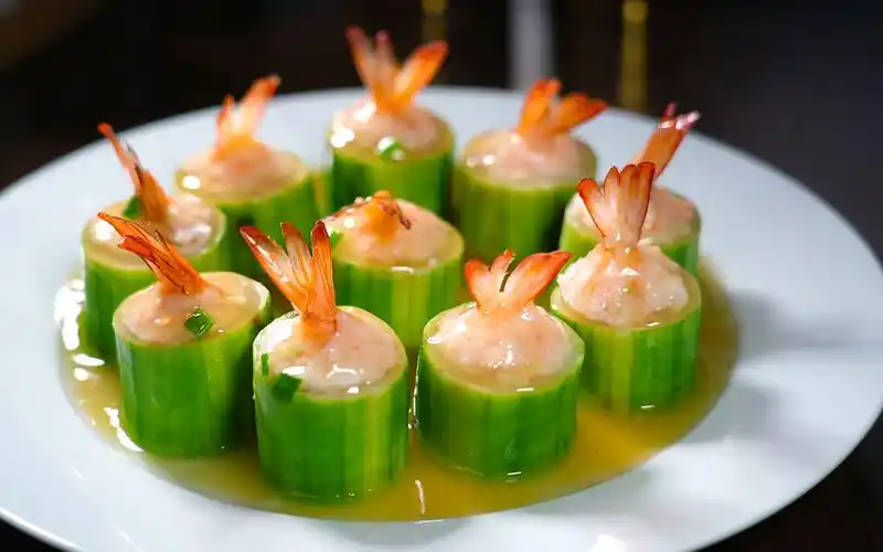 出锅鲜嫩味美的丝瓜酿虾仁,丝瓜翠绿,虾仁嫩滑入味-木阳li-默认收藏夹