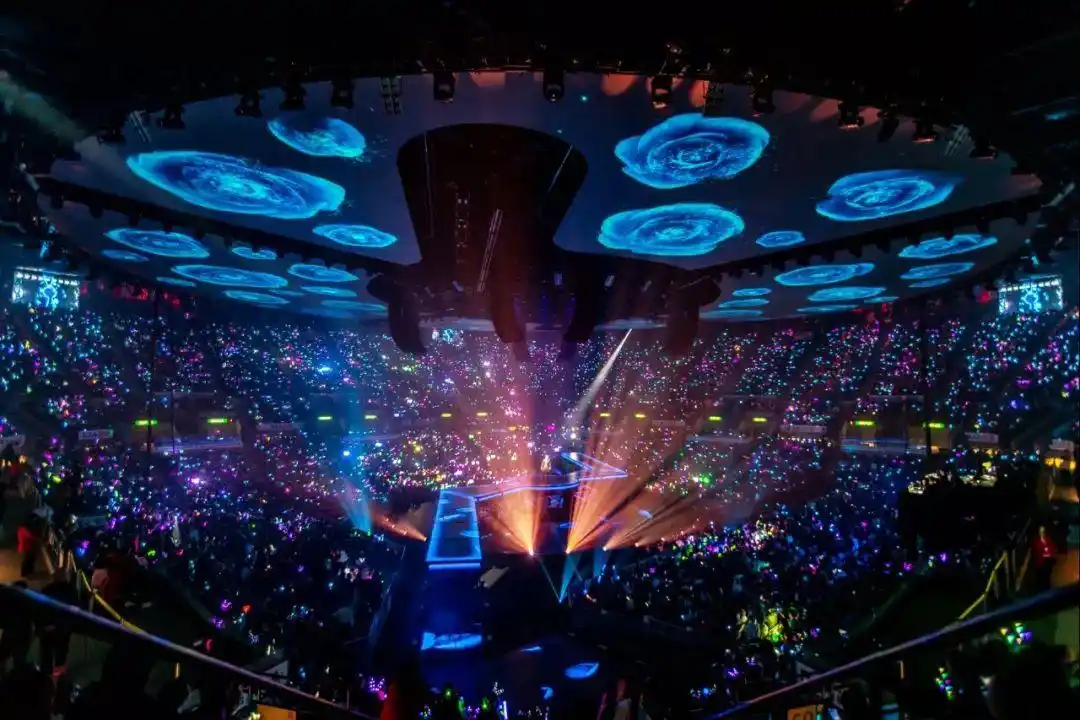 阔别七年 my love 刘德华巡回演唱会开春惊喜回归上海